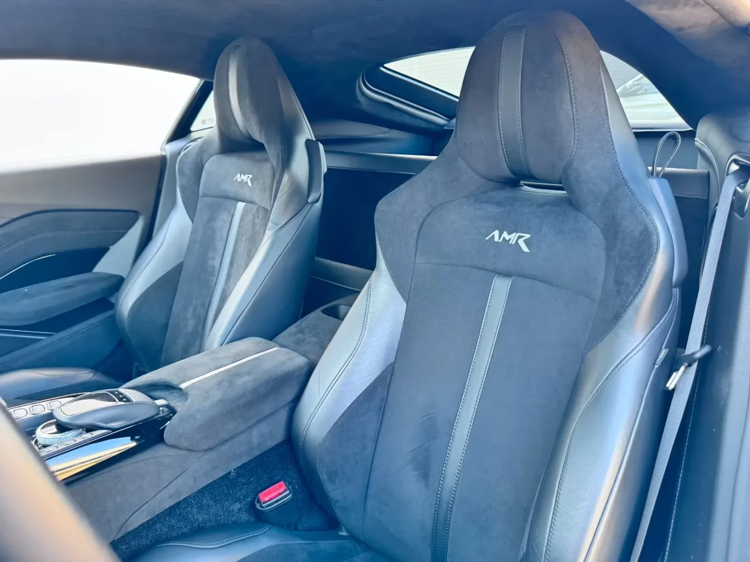 Aston Martin V8 Vantage AMR (1 of 200)