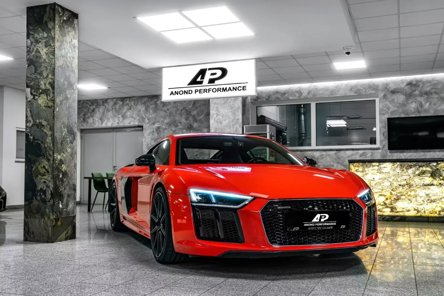 Audi R8 V10 plus