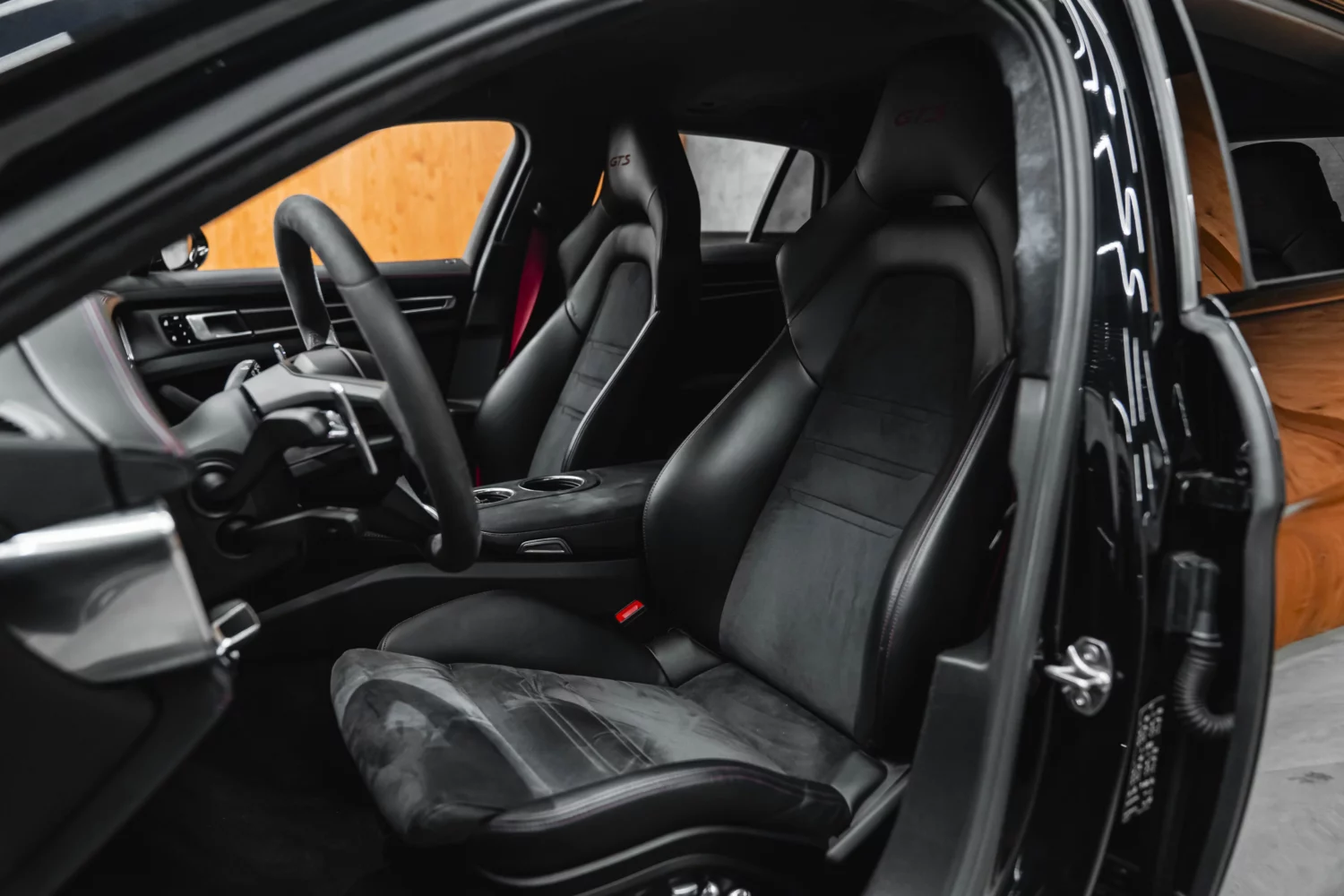 Porsche Panamera GTS Sport Turismo