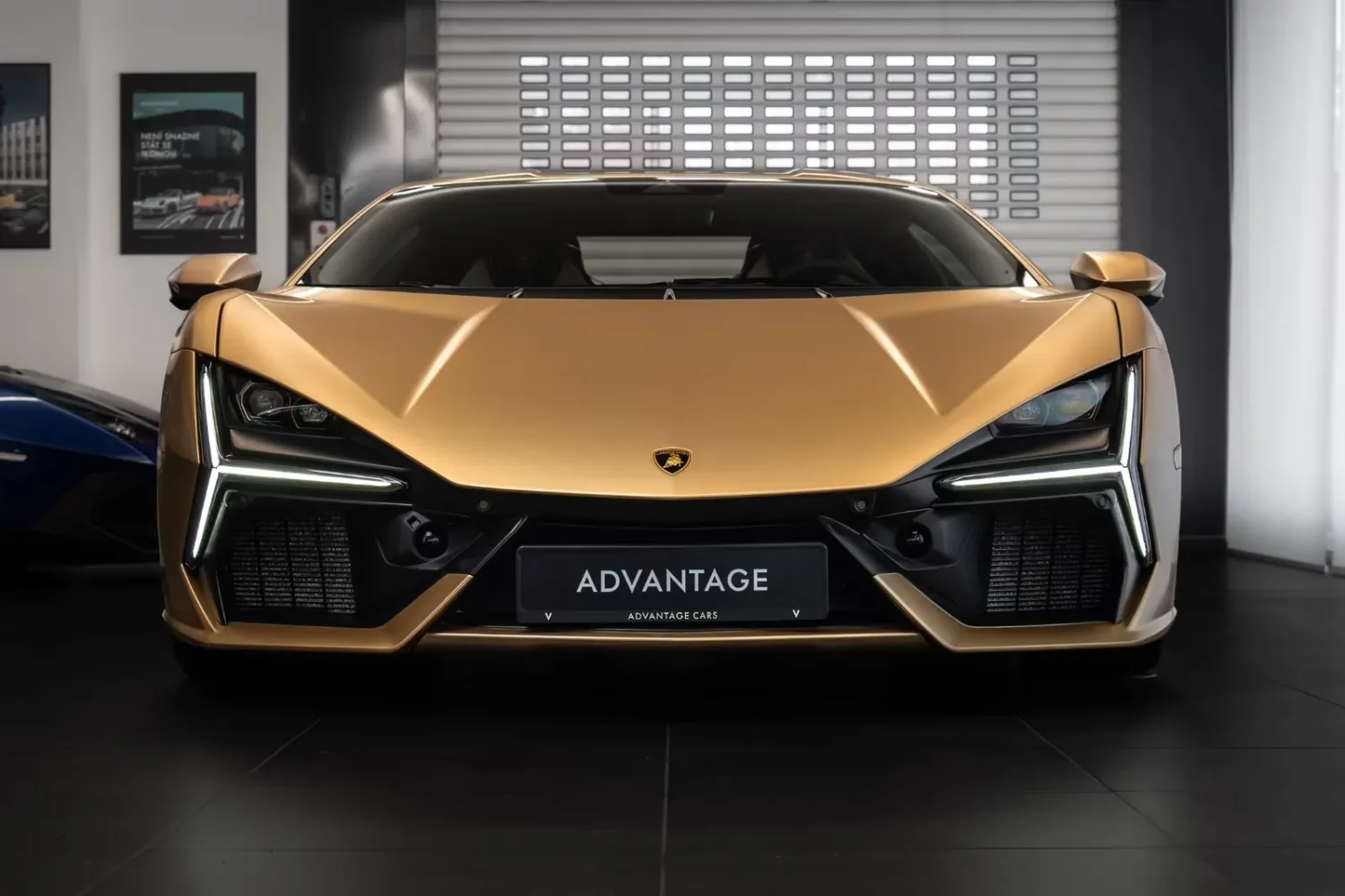 Lamborghini Revuelto