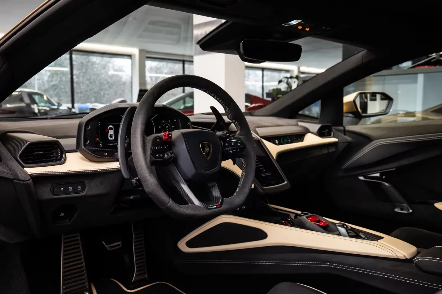 Lamborghini Revuelto