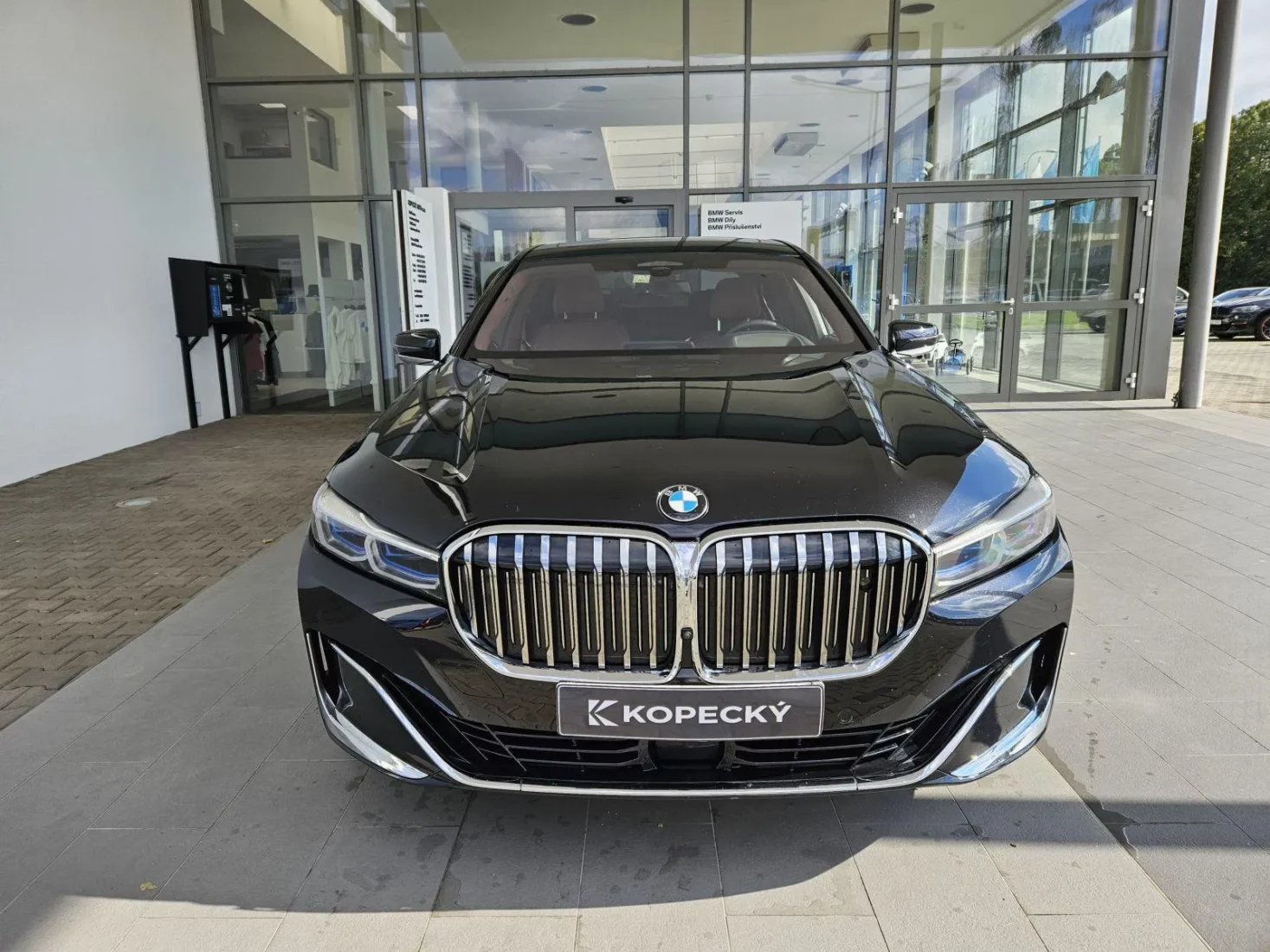 BMW M760 Li xDrive