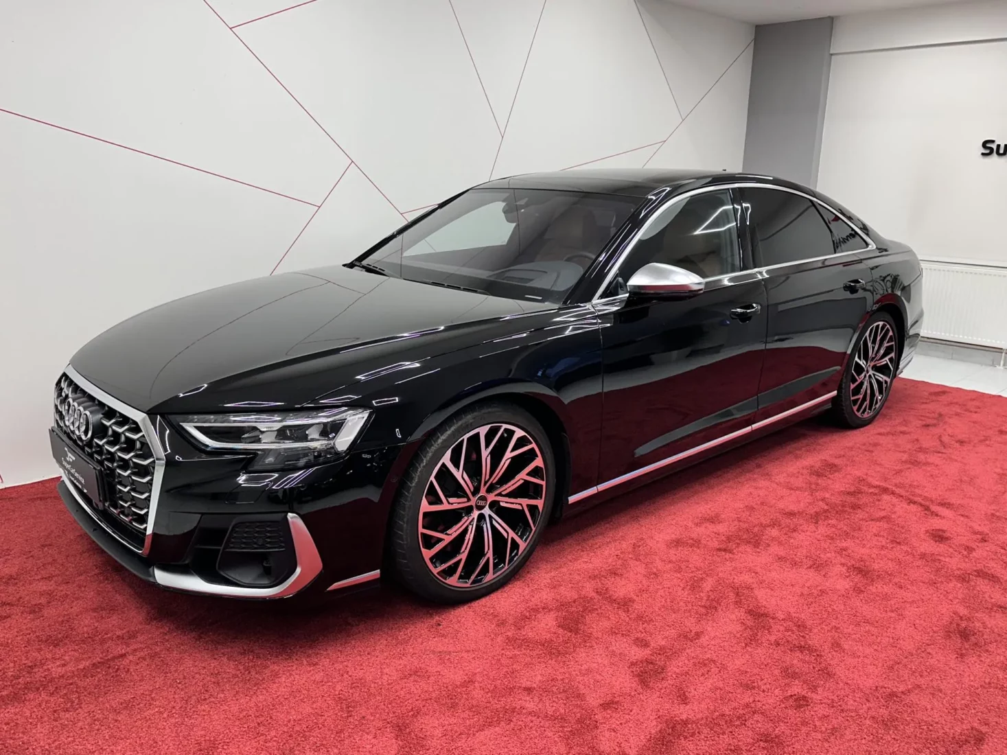 Audi S8