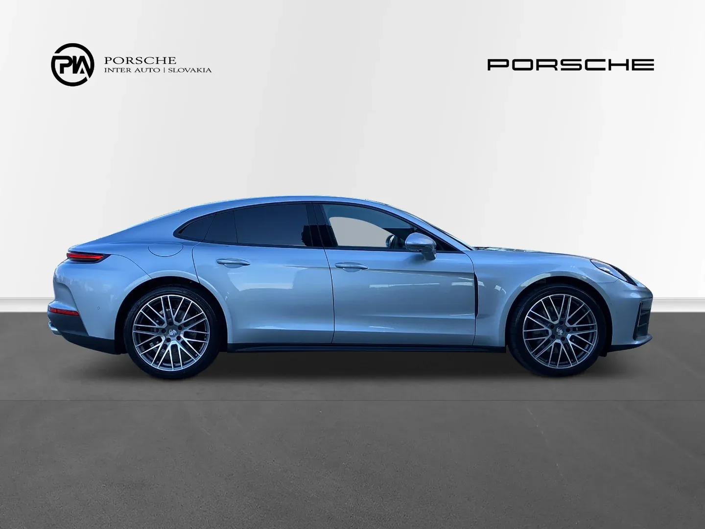 Porsche Panamera 4