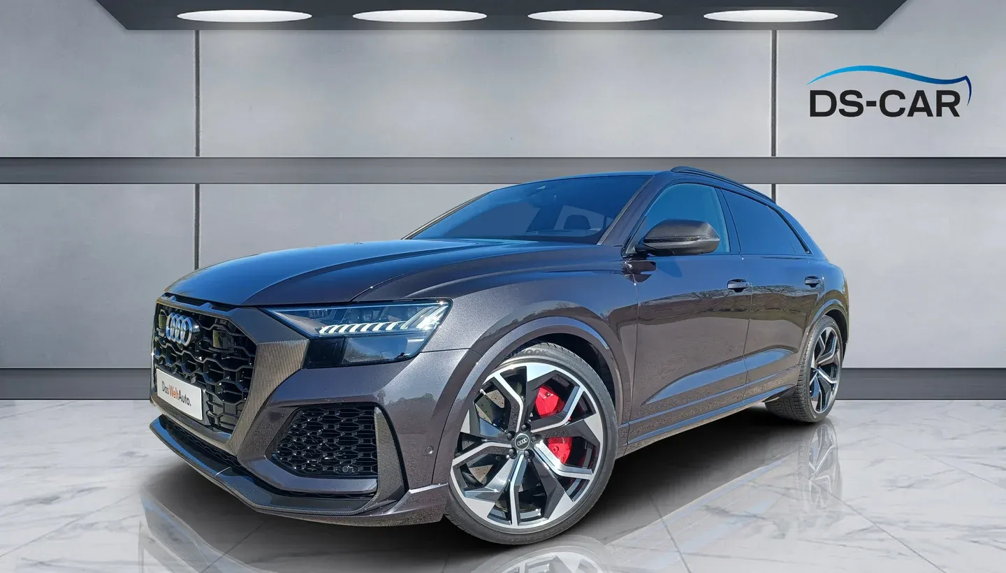 Audi RSQ8