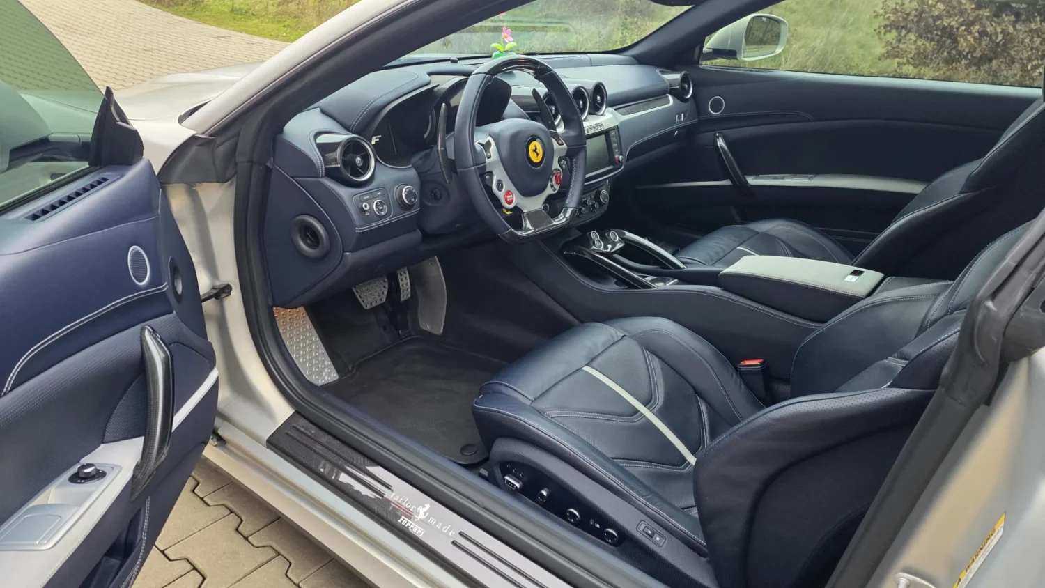 Ferrari FF