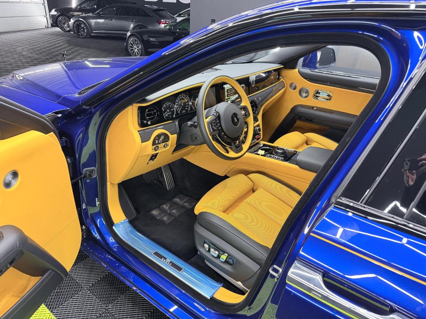 Rolls-Royce Ghost Black Badge