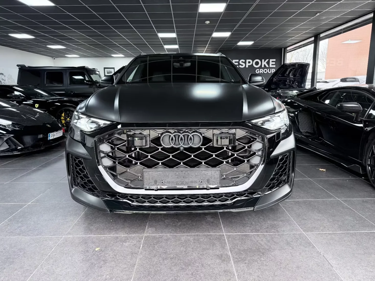 Audi RSQ8