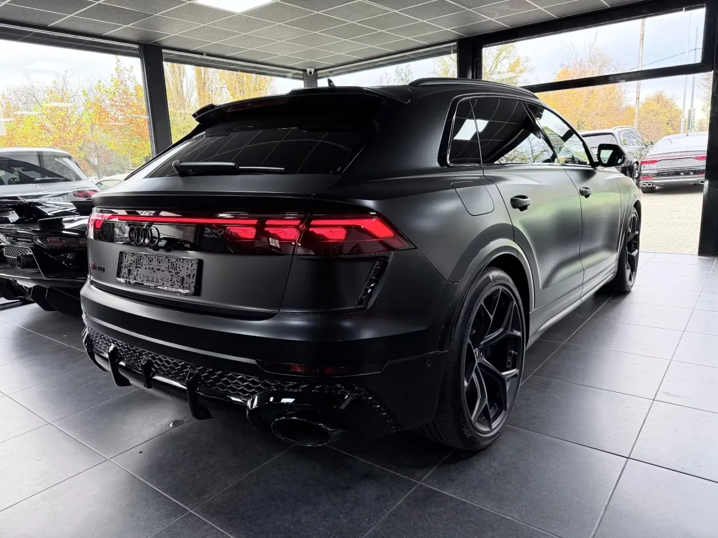 Audi RSQ8