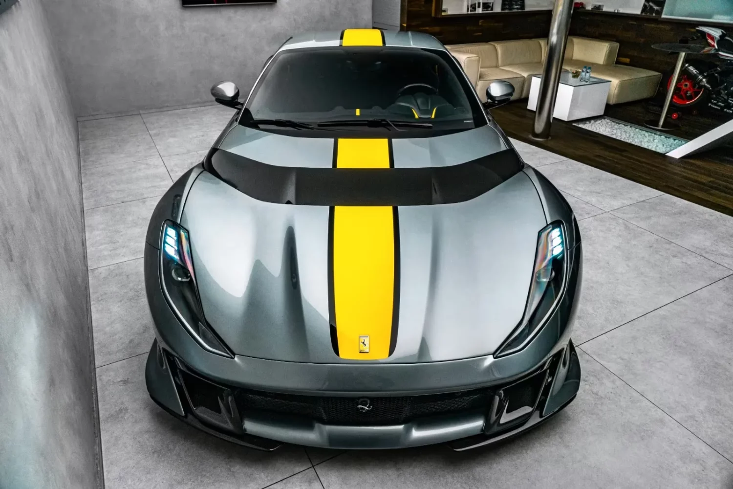 Ferrari 812 Competizione