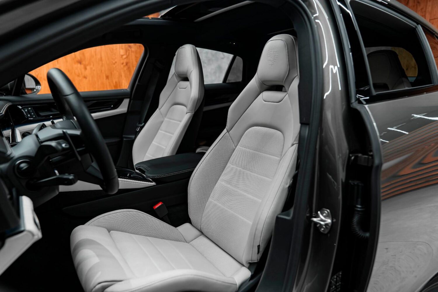 Porsche Panamera 4 E-Hybrid