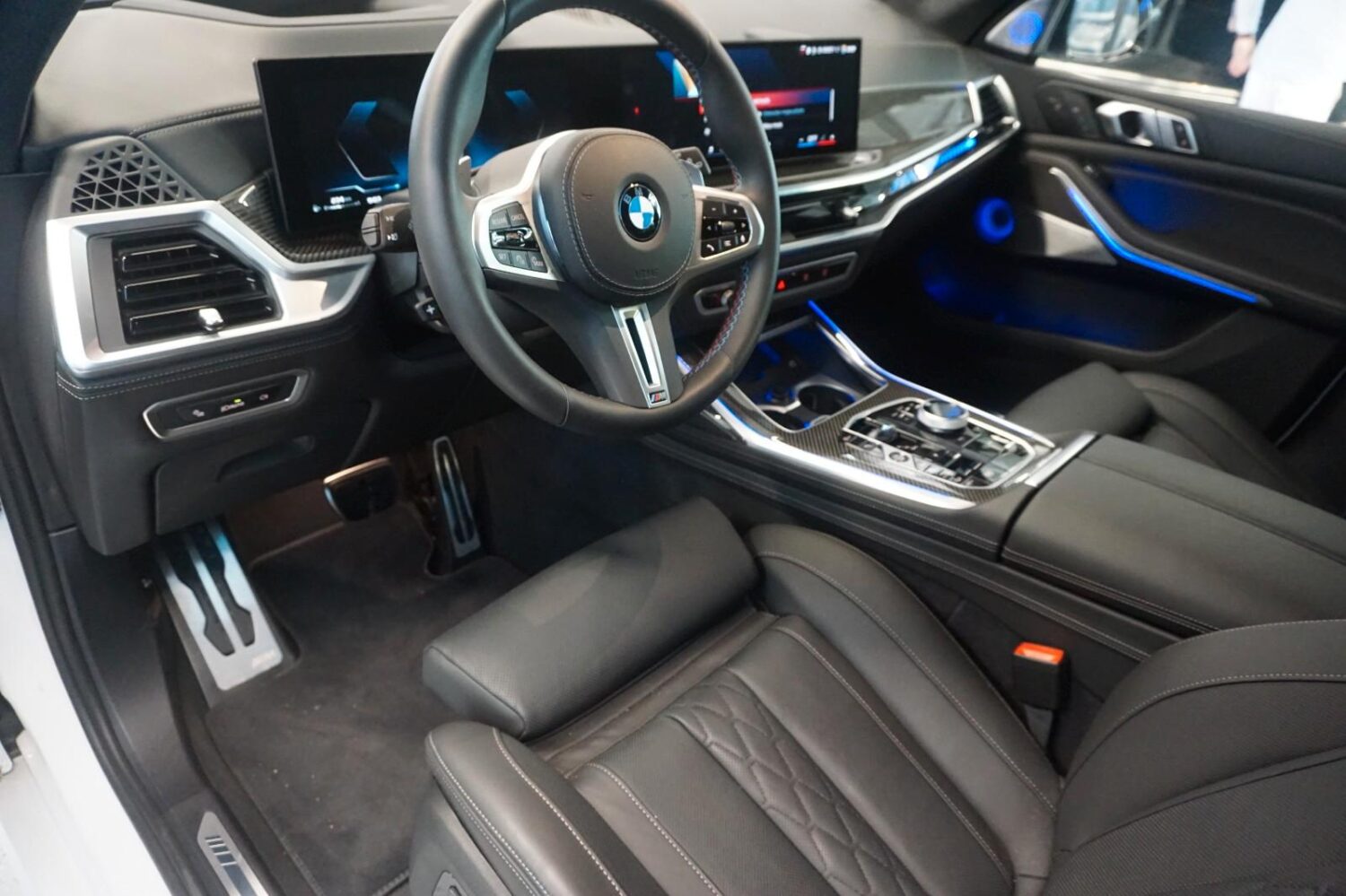 BMW X7 M60i