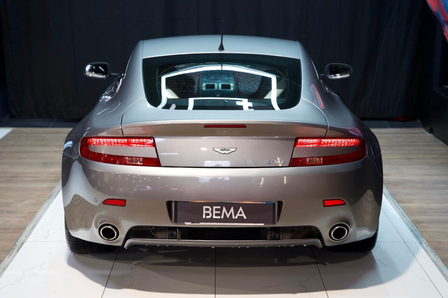 Aston Martin V8 Vantage