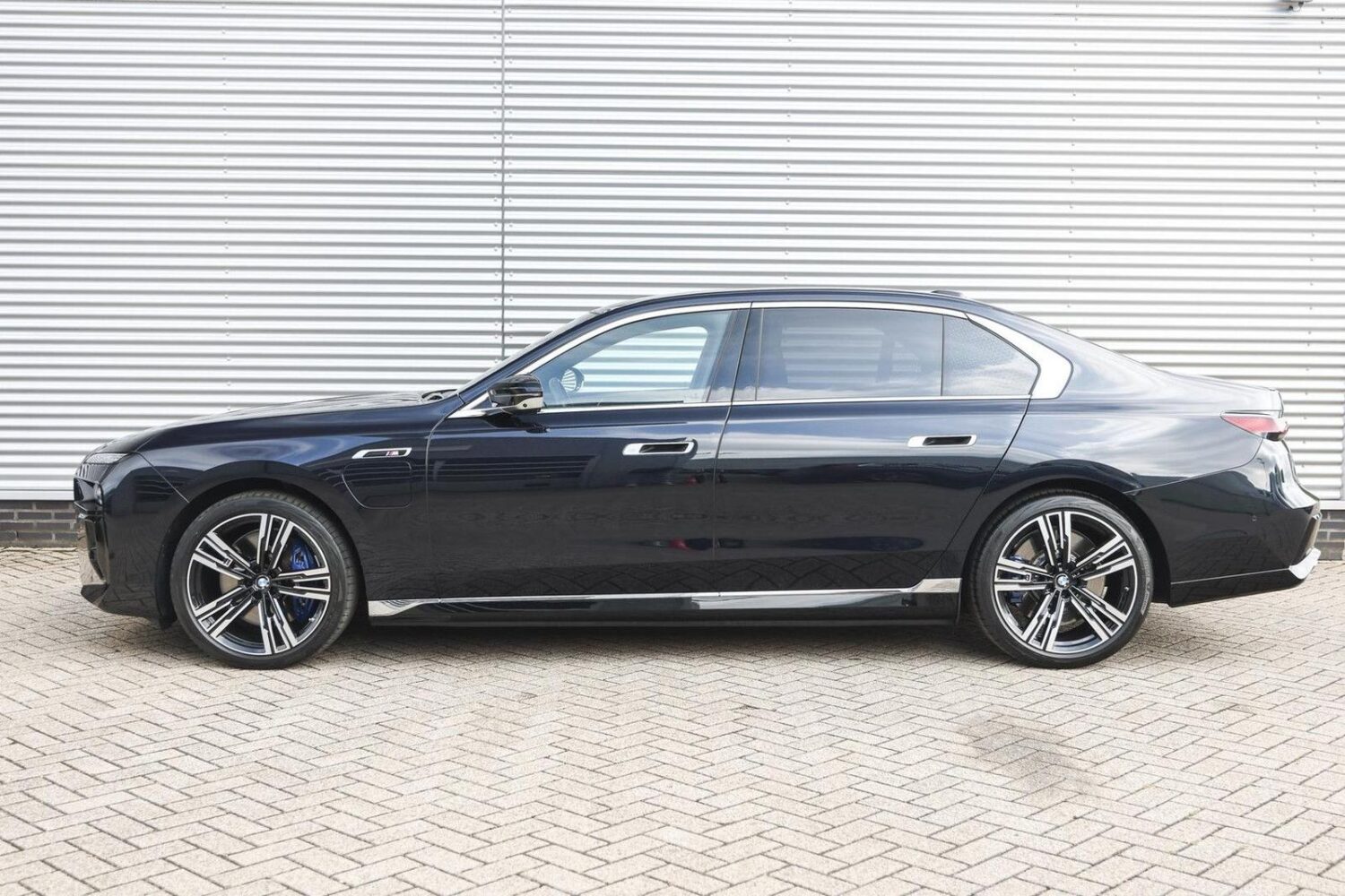 BMW M760 e xDrive