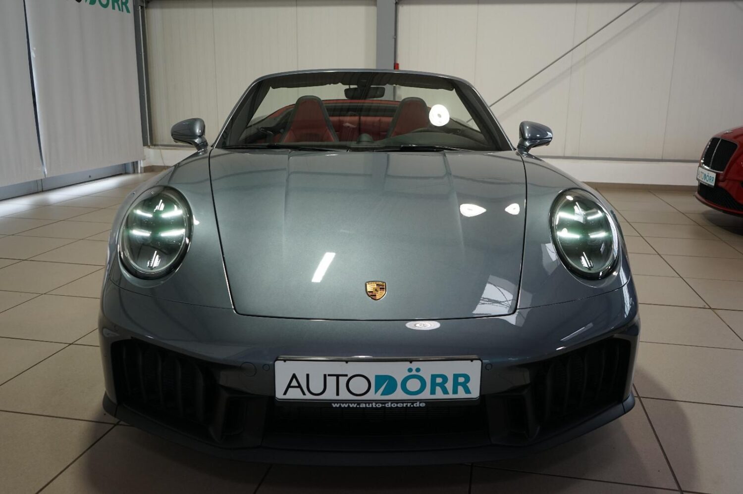 Porsche 911 Carrera 4 GTS Cabrio