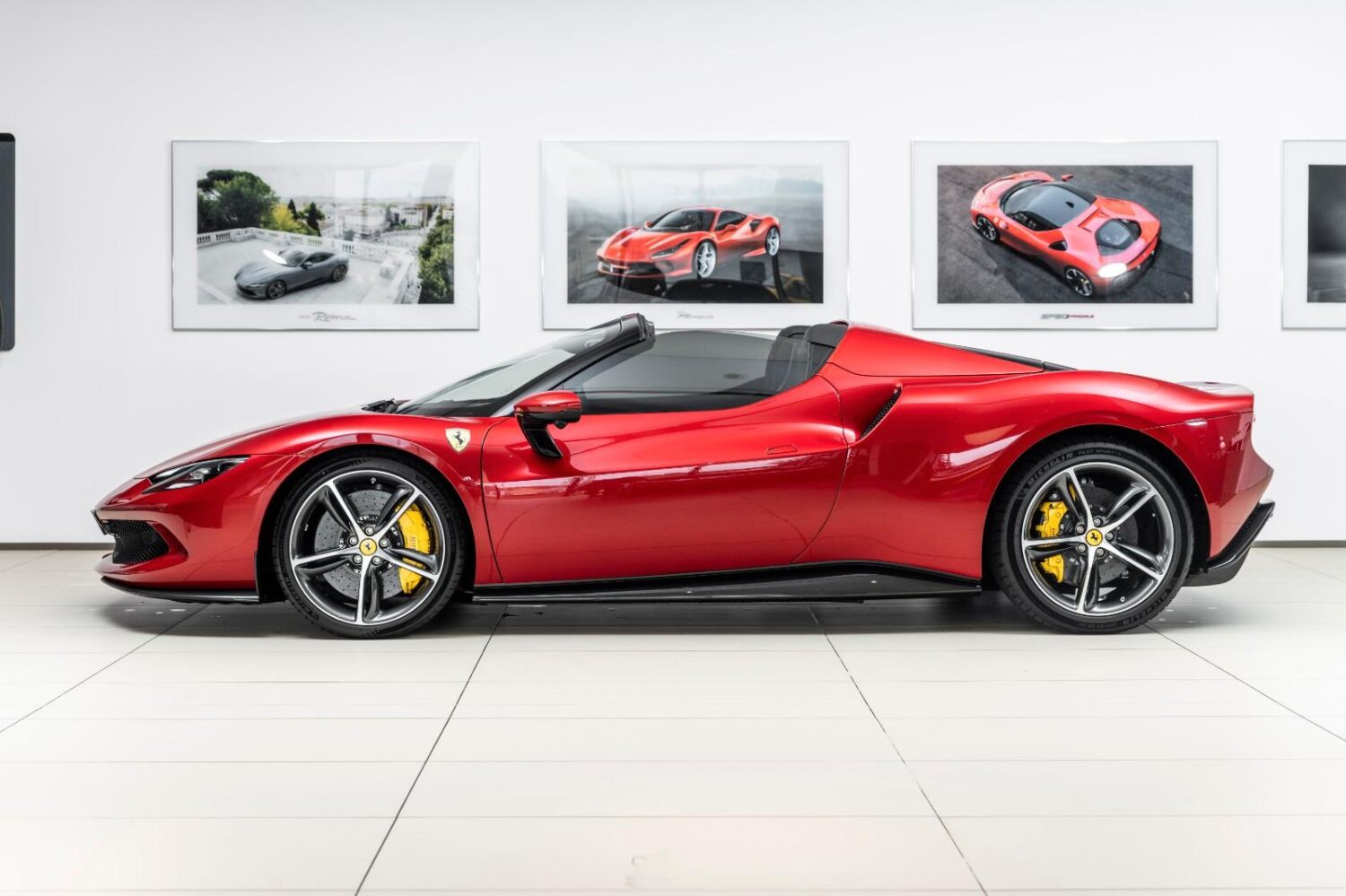 Ferrari 296 GTS