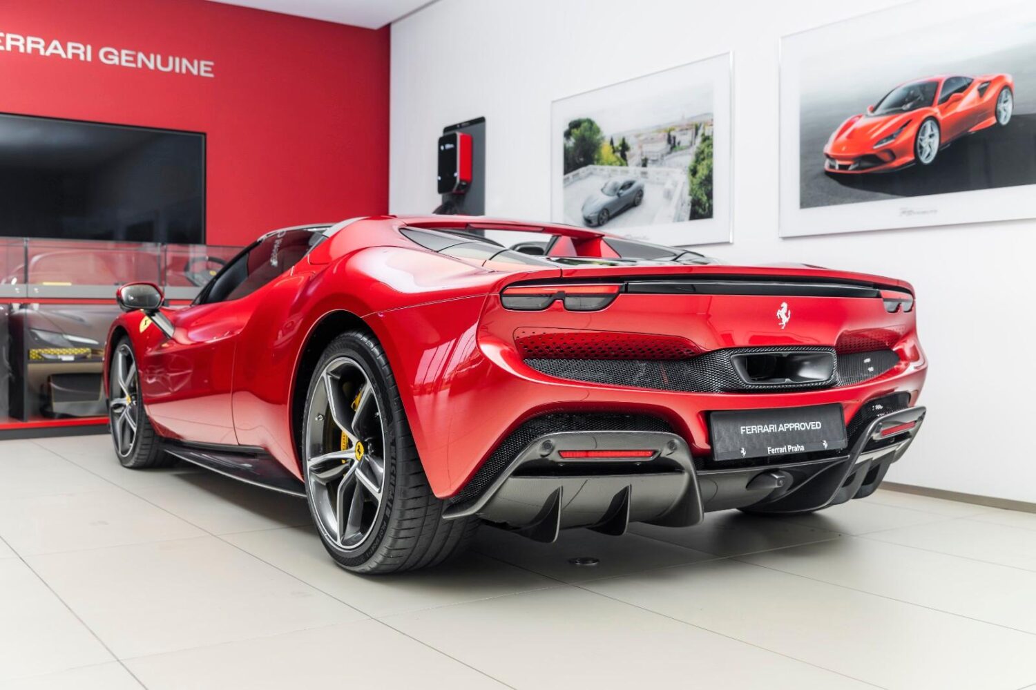 Ferrari 296 GTS