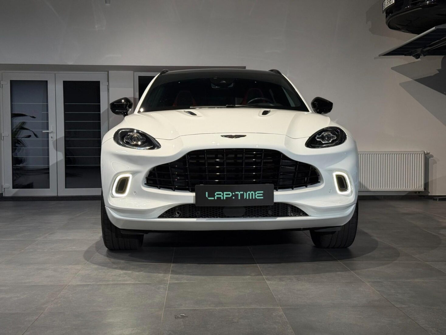 Aston Martin DBX