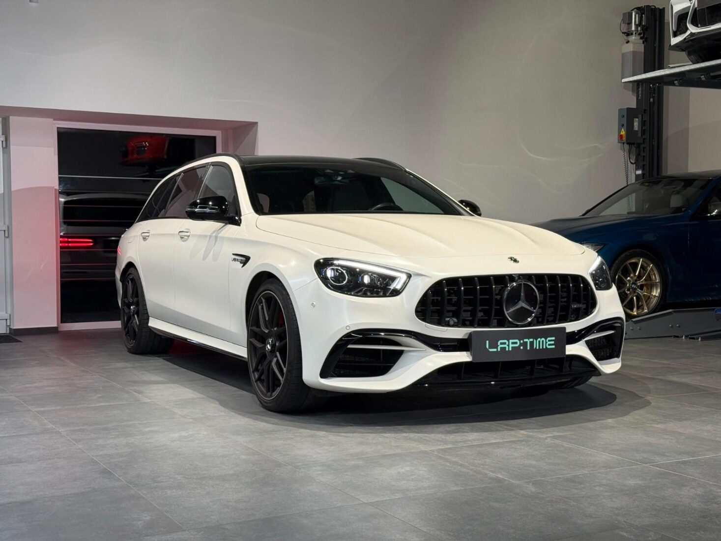 Mercedes-Benz E 63 AMG