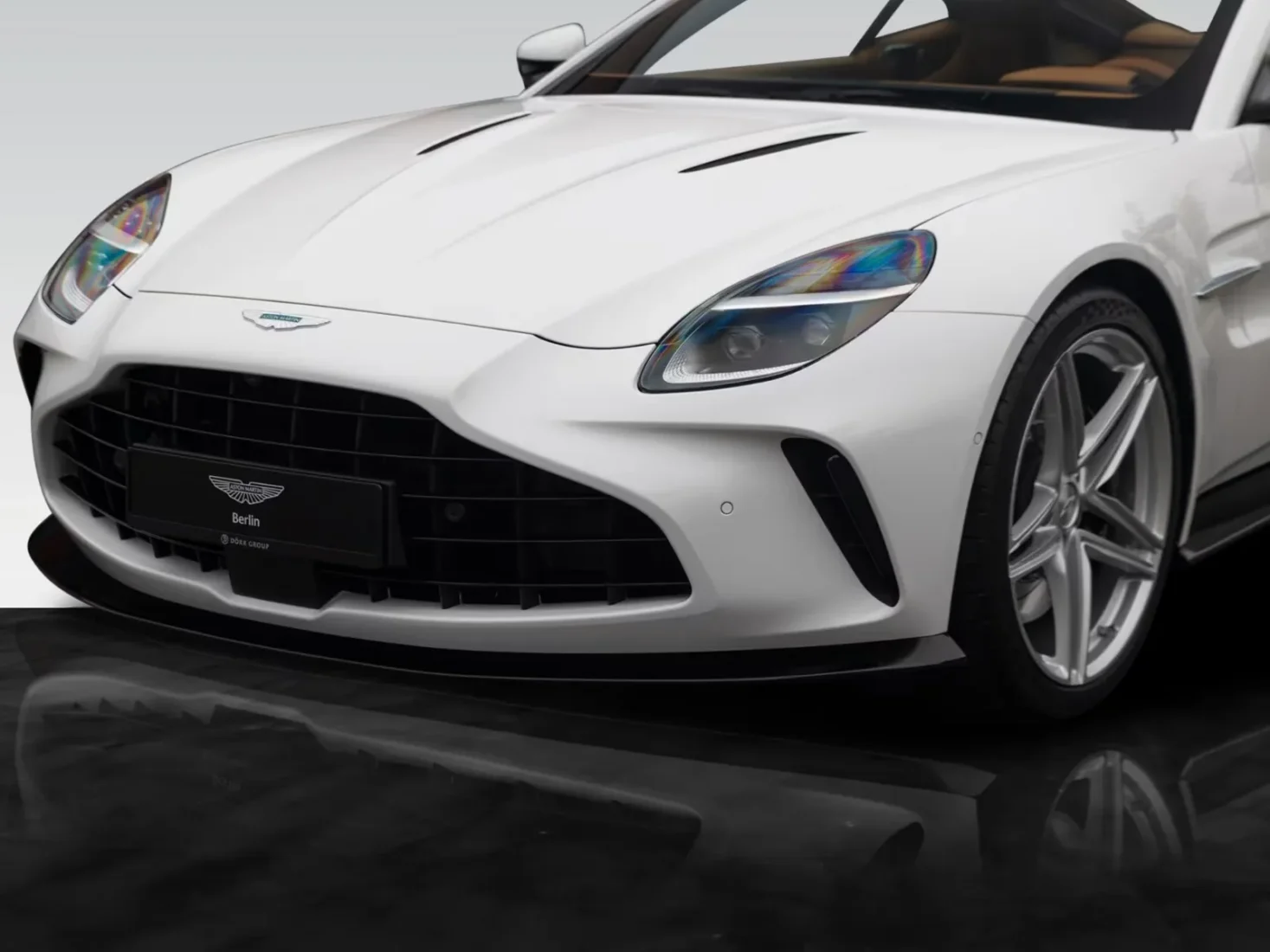 Aston Martin V8 Vantage