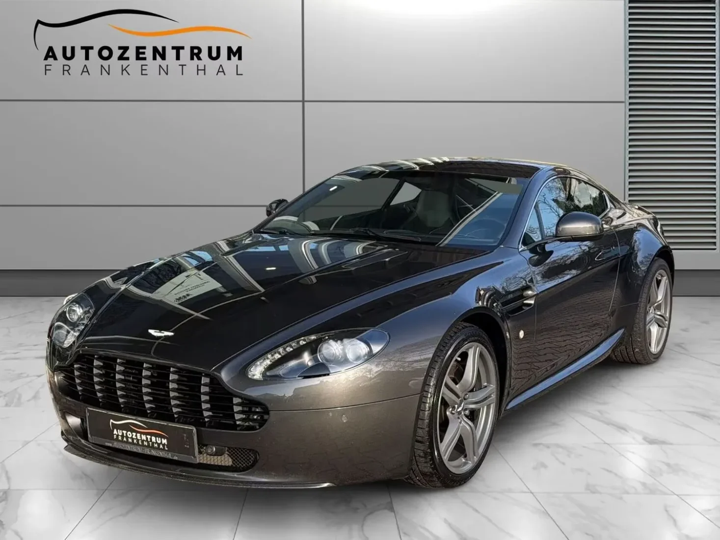 Aston Martin V8 Vantage