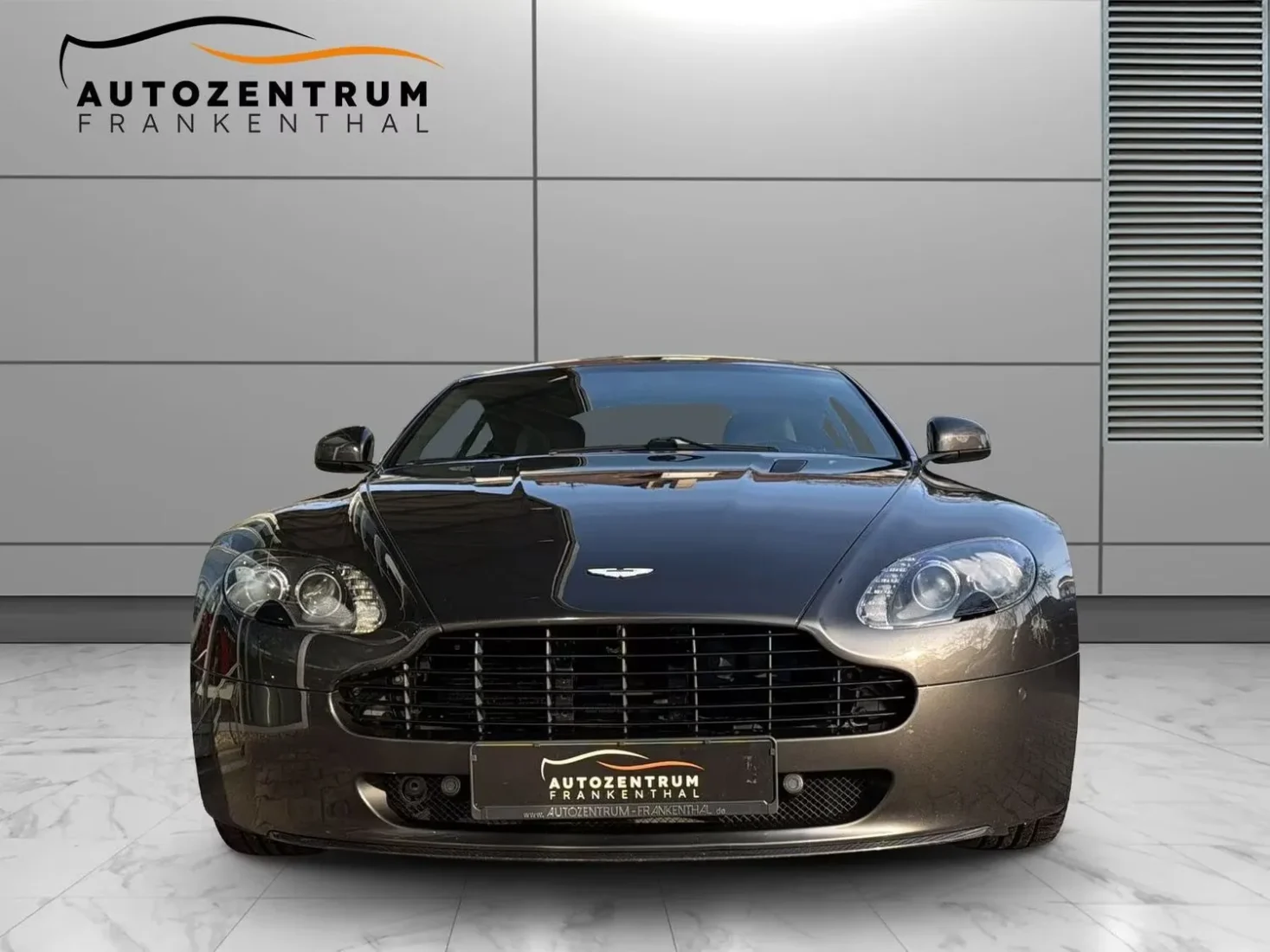 Aston Martin V8 Vantage