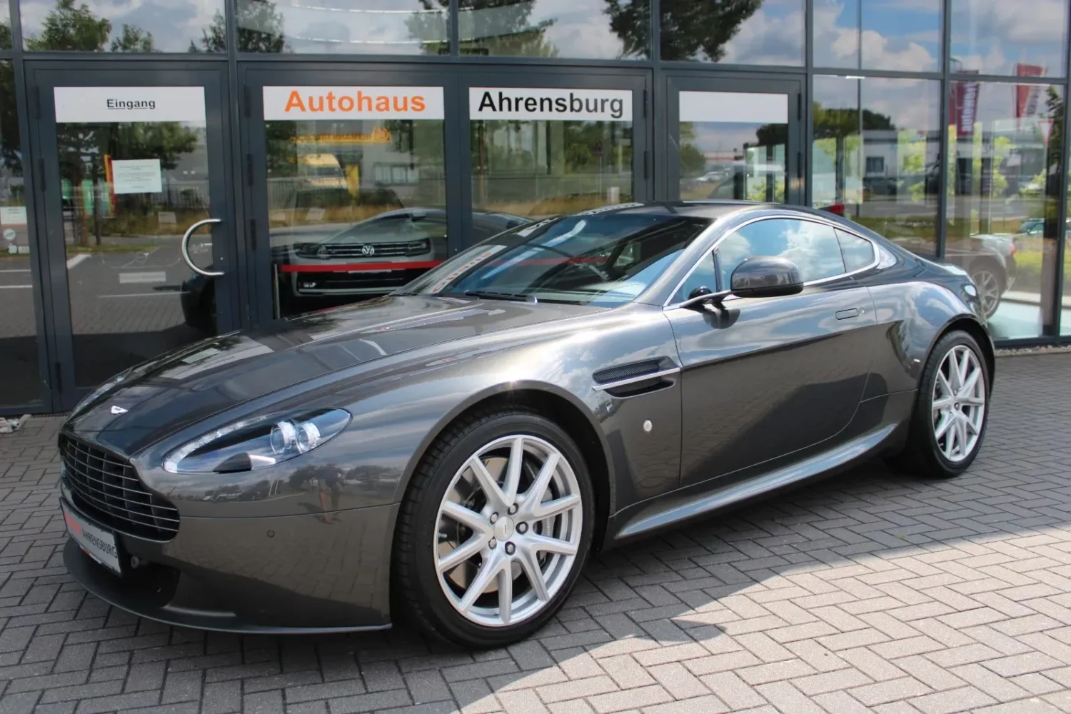 Aston Martin V8 Vantage 4.7 Coupé
