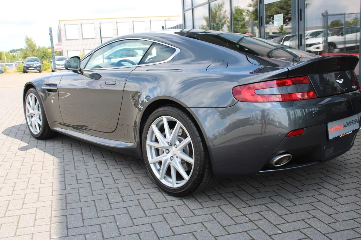 Aston Martin V8 Vantage 4.7 Coupé