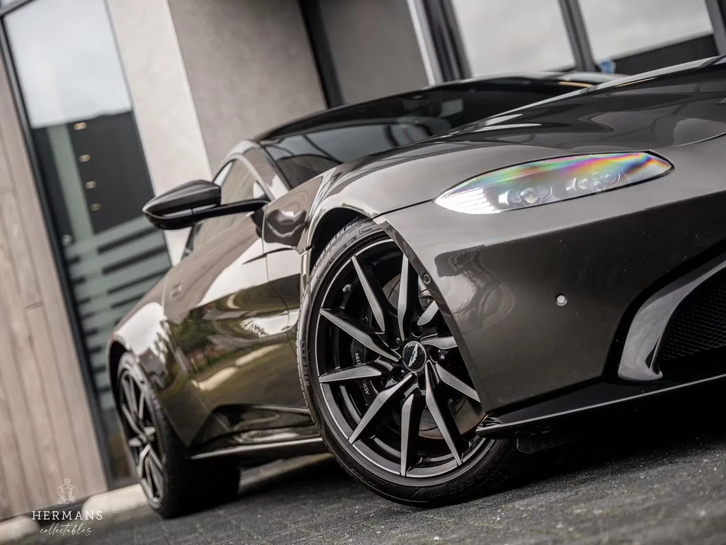 Aston Martin V8 Vantage