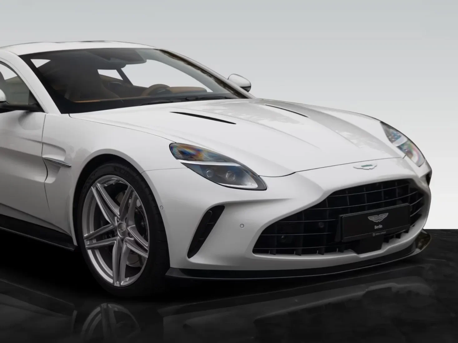 Aston Martin V8 Vantage